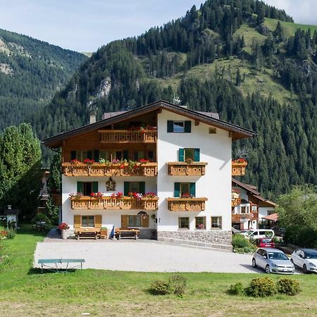 Villa Insam Selva di Val Gardena Ngoại thất bức ảnh